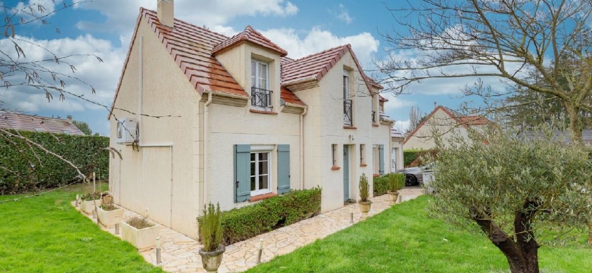 MAISON à LIVERDY EN BRIE 130m² à vendre