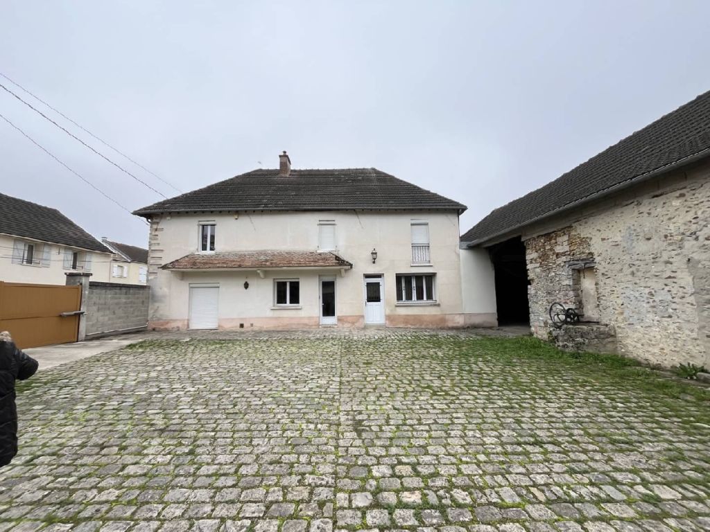 MAISON à proche ROZAY EN BRIE 165m² à vendre